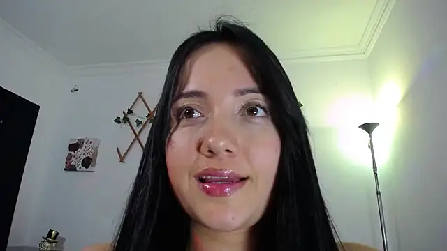 naughty girl 4u online show from March 2026 08:43:01 PM