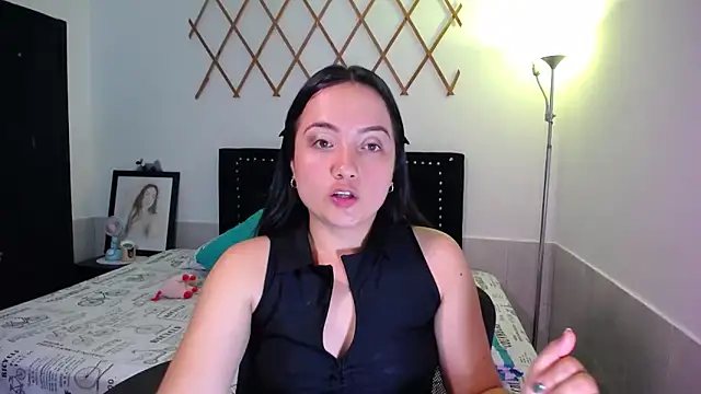 Snapshot of naughty_girl_4u chatting on September 2025 07:41:01 PM naughty girl 4u online show from September 2025 07:41:01 PM