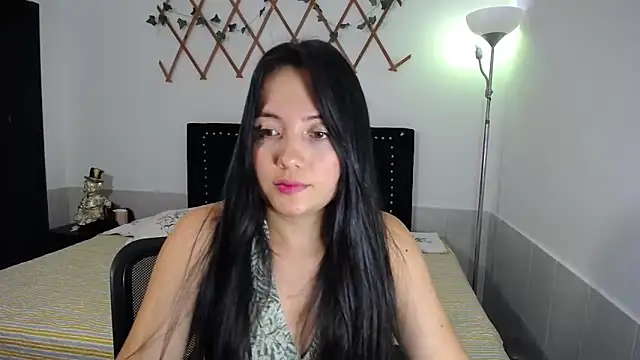 naughty girl 4u online show from March 2026 08:25:01 PM