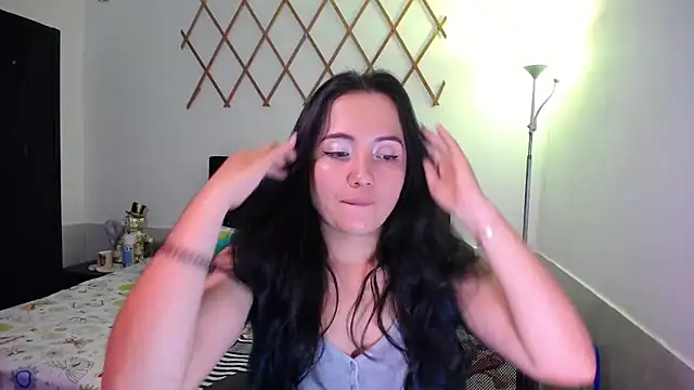 Snapshot of naughty_girl_4u chatting on October 2025 08:28:01 PM naughty girl 4u online show from October 2025 08:28:01 PM