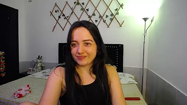 Snapshot of naughty_girl_4u chatting on October 2025 07:35:02 PM naughty girl 4u online show from October 2025 07:35:02 PM