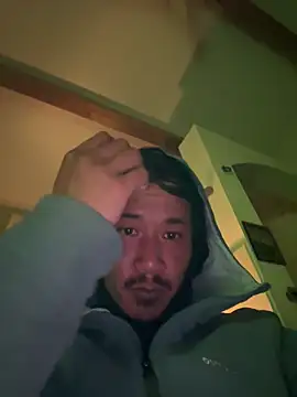 juniiorre online show from December 2025 09:21:02 PM