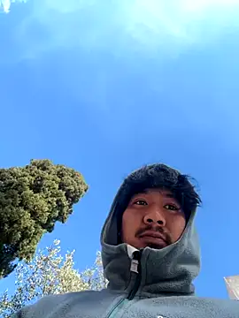 juniiorre online show from October 2025 09:21:02 AM