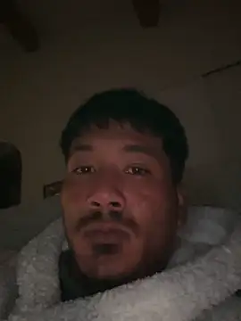 juniiorre online show from April 2026 07:04:01 PM