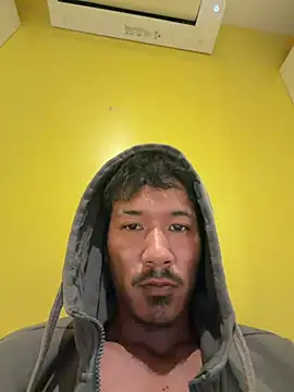 juniiorre online show from April 2026 06:43:01 PM