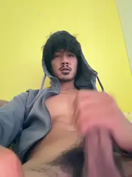 juniiorre online show from December 2025 12:37:01 PM