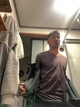 juniiorre online show from March 2026 08:41:02 PM