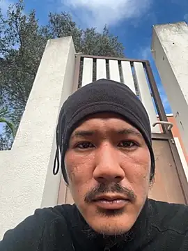 juniiorre online show from October 2025 10:34:02 AM