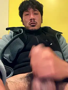 juniiorre online show from March 2026 01:18:02 PM