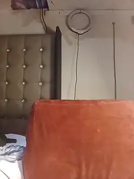 Aaaliyah445 online show from November 2025 05:24:01 PM