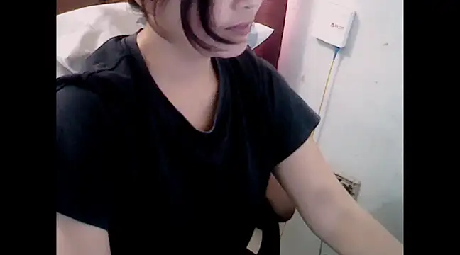 makemefallin online show from January 2025 02:38:02 AM