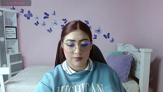 BRIATHOMAS online show from March 2026 12:52:01 AM