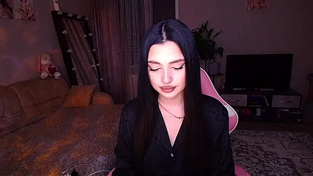   Malika   online show from February 2026 03:33:01 PM