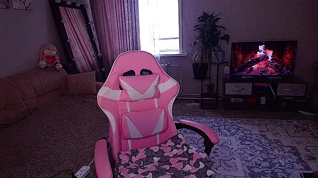   Malika   online show from April 2026 02:19:01 AM