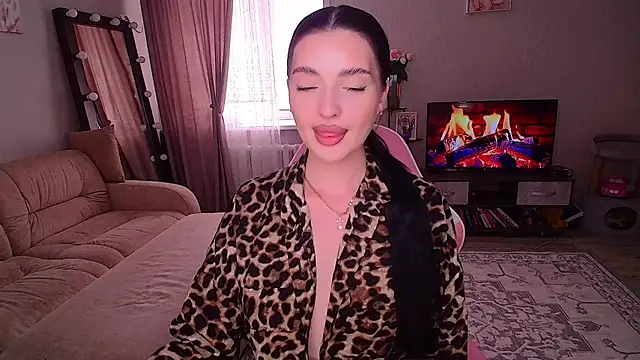   Malika   online show from June 2026 06:35:01 AM
