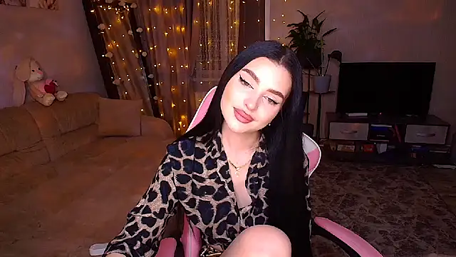 Snapshot of __Malika__ chatting on December 2025 03:22:02 PM Malika online show from December 2025 03:22:02 PM