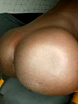 Texanguy01 online show from October 2025 01:51:02 AM