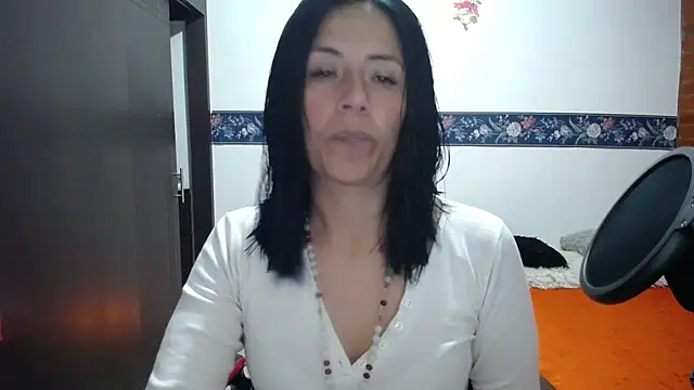 sharoon cheerry online show from September 2025 10:32:01 AM