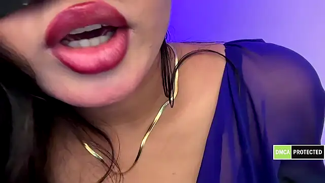 Hottie ishuu online show from November 2025 06:22:01 PM