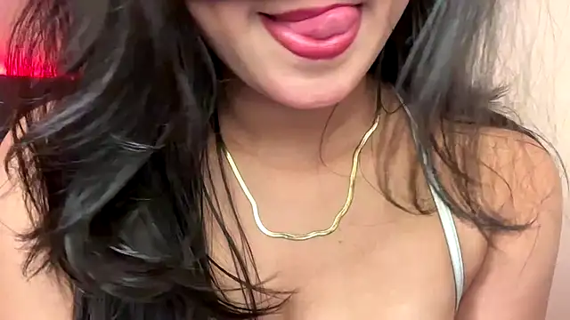 Hottie ishuu online show from January 2026 06:01:01 PM