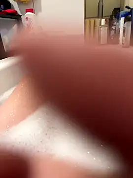 David19932908 online show from December 2025 12:40:01 PM