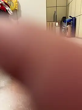 David19932908 online show from November 2025 06:14:01 PM