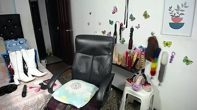 Snapshot of mature_bigboobs10 chatting on October 2025 05:20:01 AM mature bigboobs10 online show from October 2025 05:20:01 AM