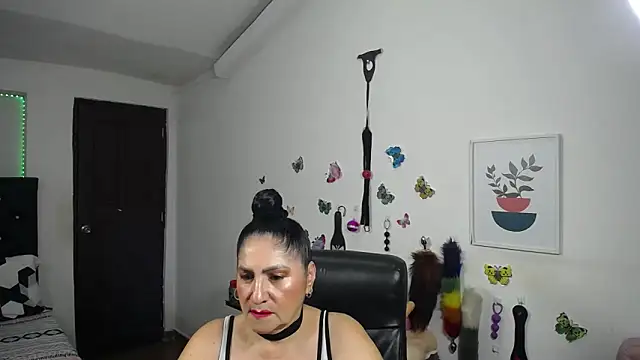 mature bigboobs10 online show from December 2025 03:54:01 AM