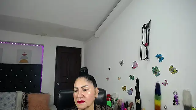 Snapshot of mature_bigboobs10 chatting on June 2026 03:56:01 AM mature bigboobs10 online show from June 2026 03:56:01 AM