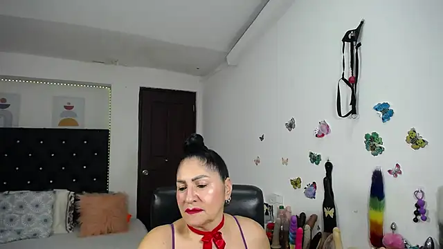 Snapshot of mature_bigboobs10 chatting on June 2026 04:07:01 AM mature bigboobs10 online show from June 2026 04:07:01 AM