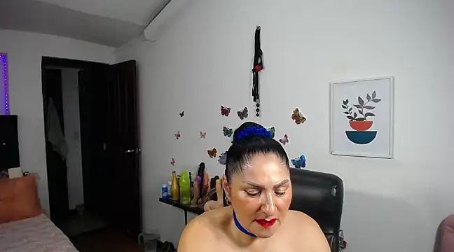 Snapshot of mature_bigboobs10 chatting on March 2025 04:51:01 AM mature bigboobs10 online show from March 2025 04:51:01 AM