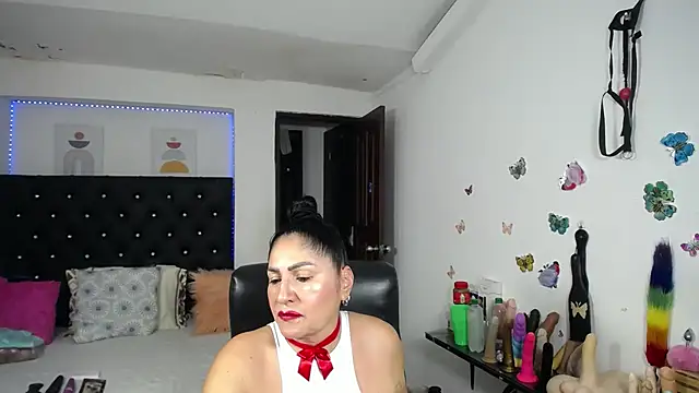 Snapshot of mature_bigboobs10 chatting on June 2026 04:10:02 AM mature bigboobs10 online show from June 2026 04:10:02 AM