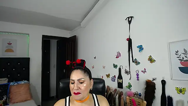 Snapshot of mature_bigboobs10 chatting on October 2025 04:09:01 AM mature bigboobs10 online show from October 2025 04:09:01 AM