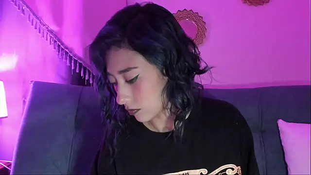 Scarlet wd18 online show from October 2025 11:34:01 PM