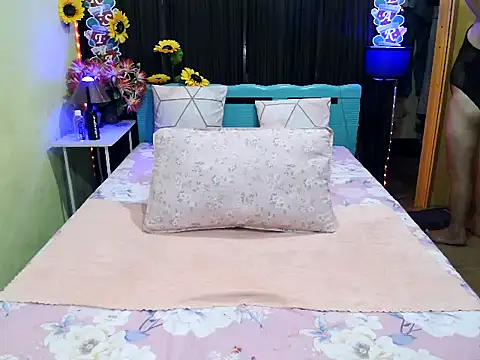 UrAsianPrincessDanie online show from December 2025 06:02:02 PM