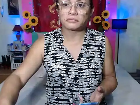 UrAsianPrincessDanie online show from March 2026 04:33:02 PM