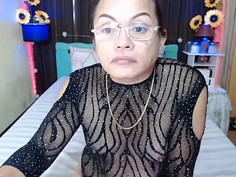 UrAsianPrincessDanie online show from February 2026 07:22:01 PM