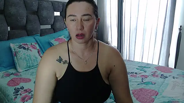 sara hott 1 online show from March 2026 07:17:02 PM