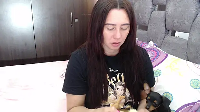 sara hott 1 online show from June 2026 04:19:01 PM