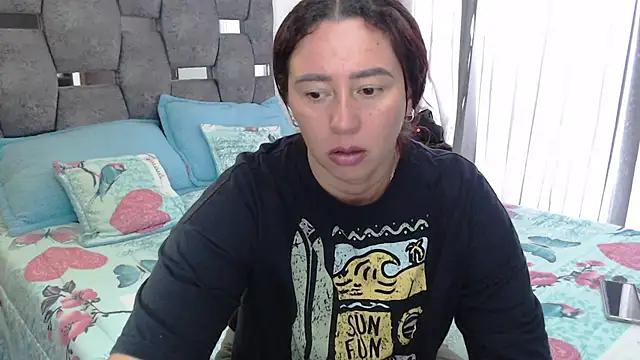 sara hott 1 online show from March 2026 02:38:01 PM