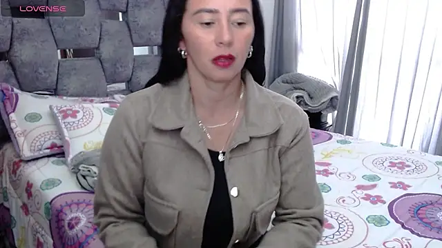 sara hott 1 online show from October 2025 07:22:02 PM