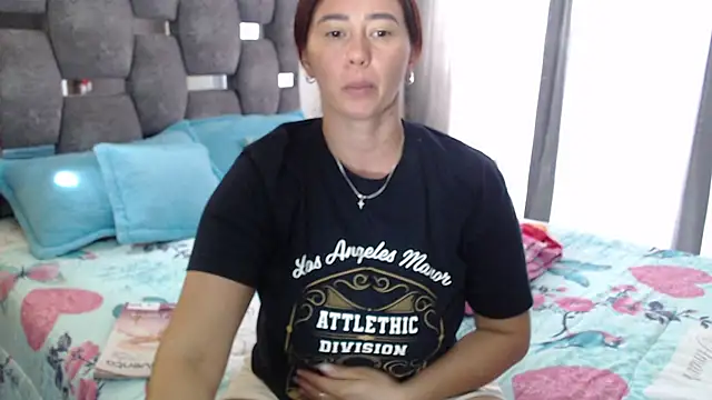 sara hott 1 online show from March 2026 03:52:01 PM