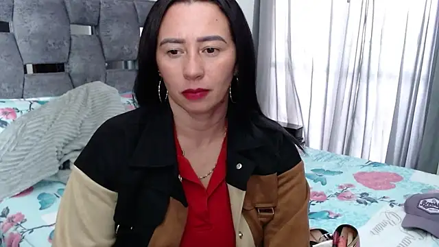 sara hott 1 online show from September 2025 08:05:01 PM