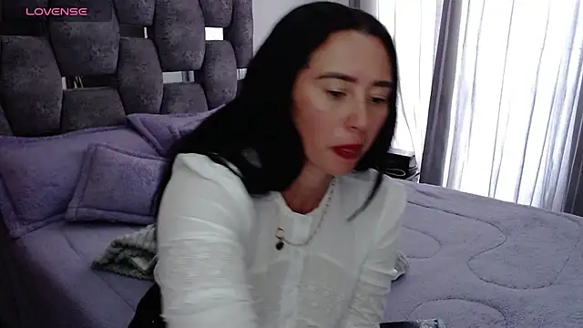 sara hott 1 online show from October 2025 08:08:02 PM