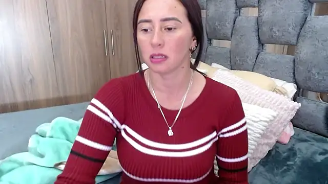 sara hott 1 online show from March 2025 08:14:01 PM