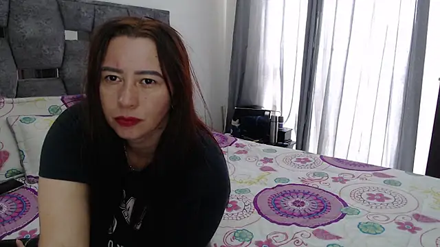 sara hott 1 online show from April 2026 04:32:02 PM