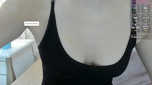 Pia Johnson  online show from November 2025 11:58:02 AM