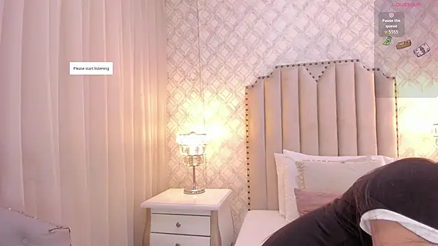 Snapshot of Pia_Johnson_ chatting on September 2025 11:42:01 AM Pia Johnson online show from September 2025 11:42:01 AM