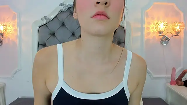 Pia Johnson  online show from November 2025 11:10:01 AM