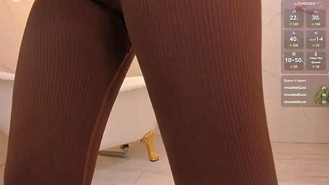 Pia Johnson  online show from February 2026 11:34:02 AM